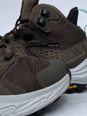نمای رویه مشبک کفش طبیعتگردی هوکا GORE-TEX