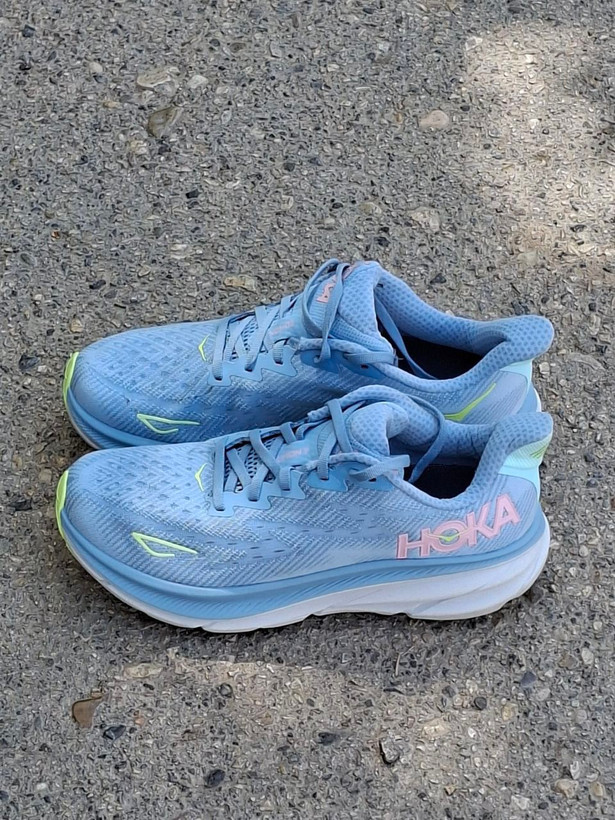 کتونی رانینگ اورجینال هوکا ماک ۶ آبی صورتی HOKA Mach 6 Bluebell Pink مهدی اورجینال