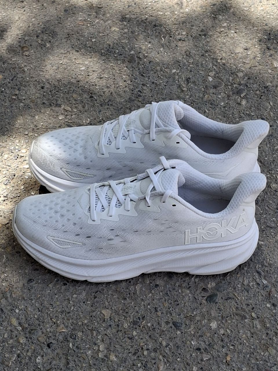 کتونی رانینگ اورجینال هوکا کلیفتون ۹ تمام سفید HOKA Clifton 9 Triple White اراد اسپرت شاهرود