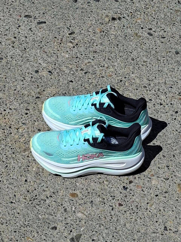 “خرید کتونی هوکا (Hoka) مدل Clifton 9 اورجینال، مناسب ورزش و پیادهروی - اراد اسپرت شاهرود ”