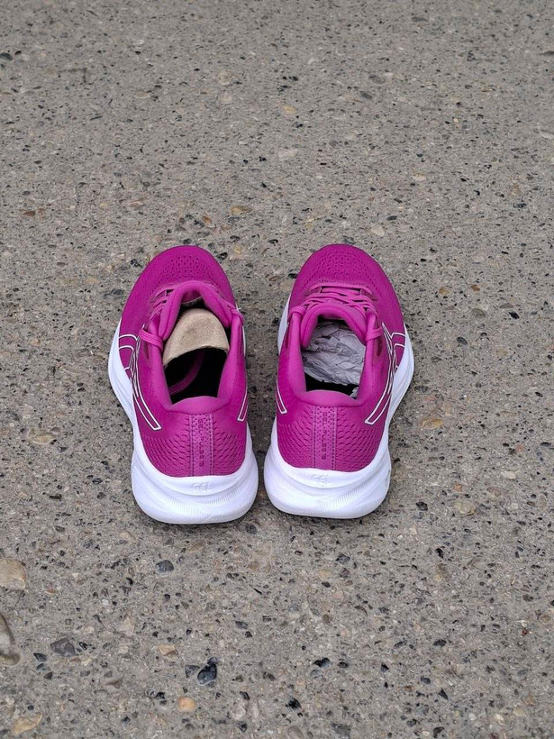 کتونی زنانه رانینگ زنانه اسیکس (Asics) اورجینال – مدل پرطرفدارژل سایز 38