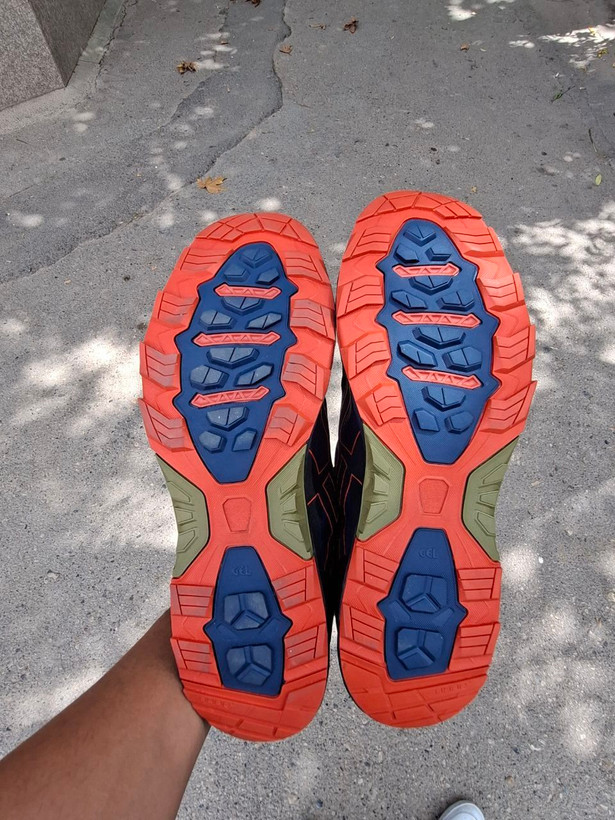 کتونی مردانه اسیکس اورجینال Asics Gel FujiTrabuco تریل ضد لغزش رنگ سرمهای سایز 49