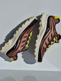 بهترین کفش طبیعتگردی ضدآب زنانه مریل (Merrell Original)