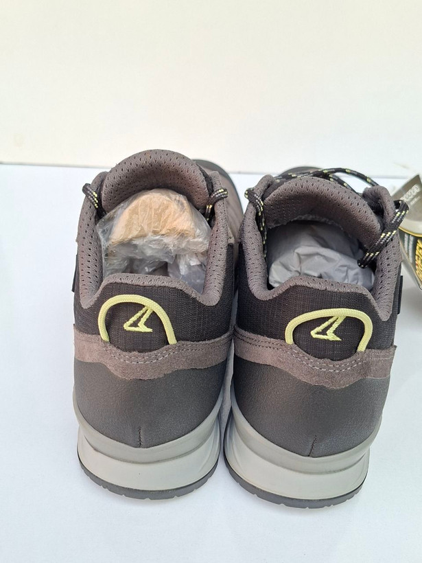 نیم بوت زنانه کوهنوردی لووا LOWA مدل GORE-TEX ضدآب مناسب طبیعت گردی